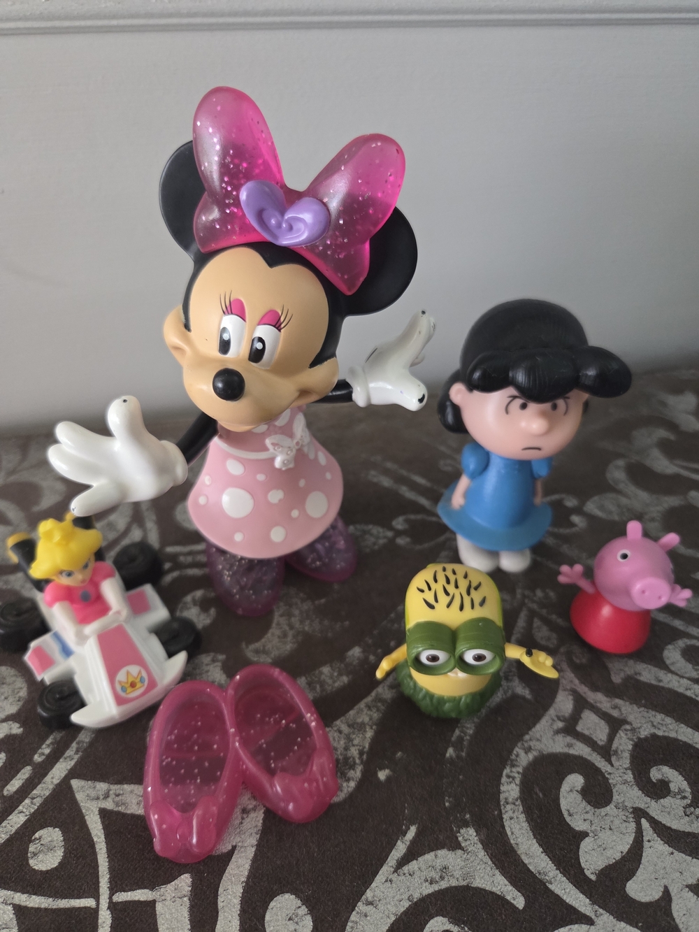 Figures Collection